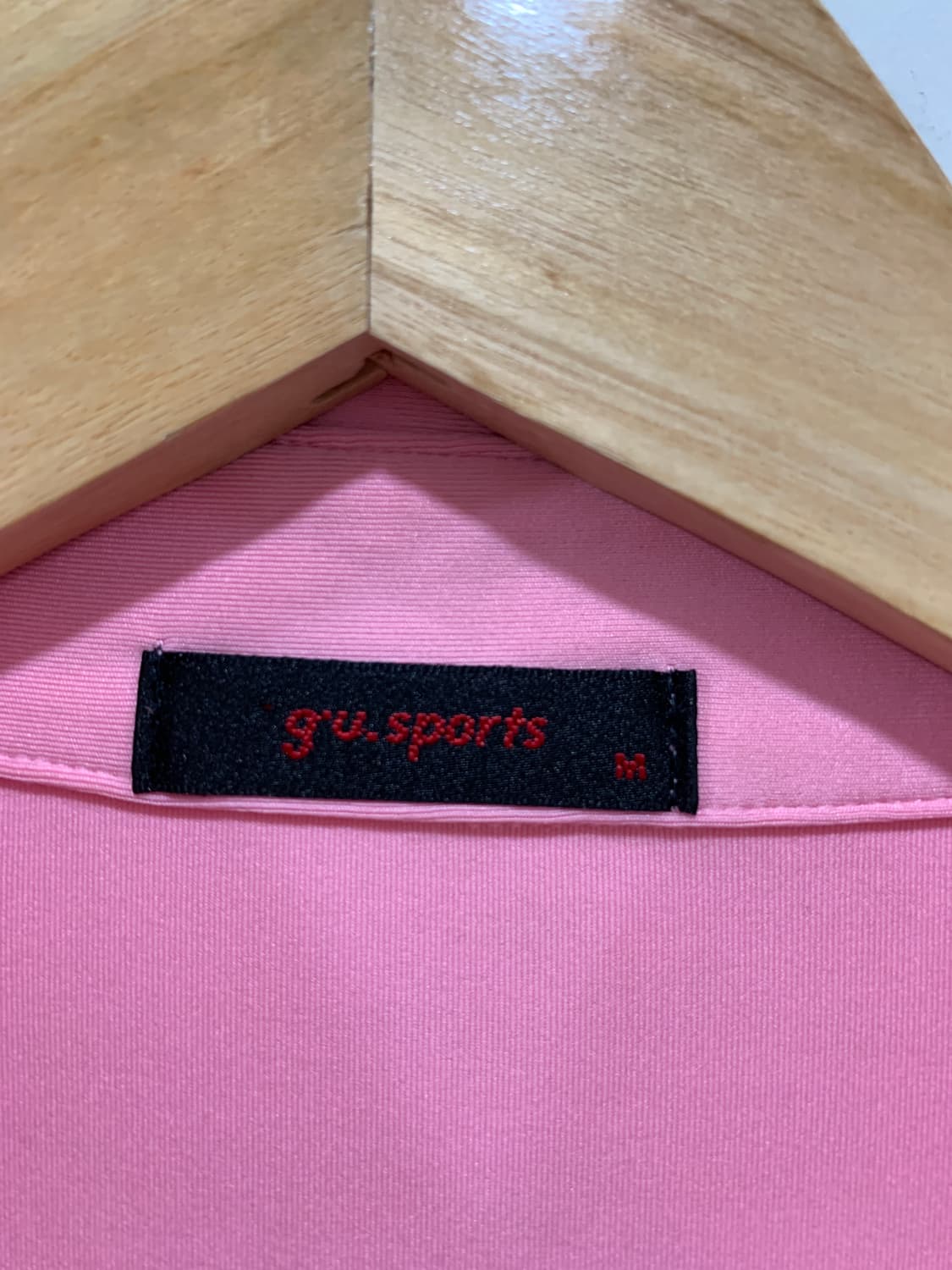 (빈티지) GU sports 브이넥 핑크 투톤 셔링 카라 슬림핏 반팔티 상품이미지3