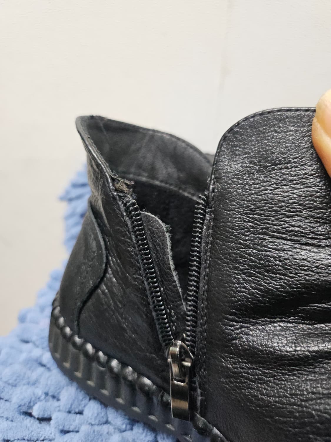 블랙 가죽 앵클 부츠 스타일 여성화  235 상품이미지7