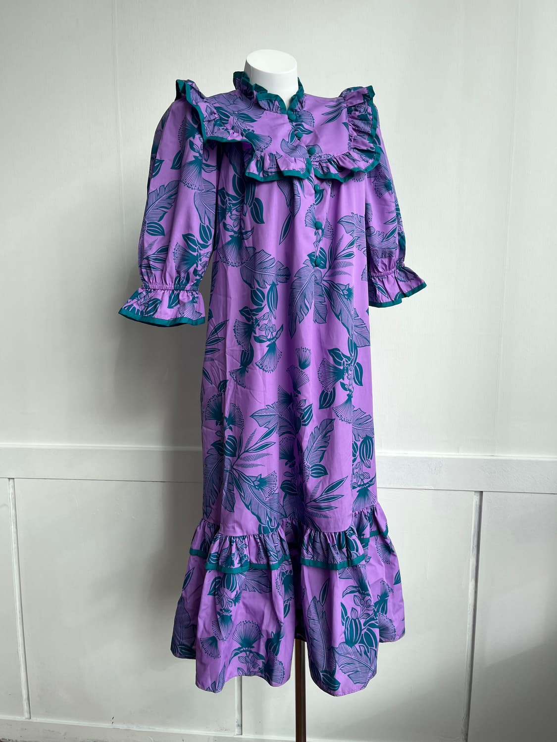 Hilo Hattie 프릴 카라 롱 원피스 상품이미지1