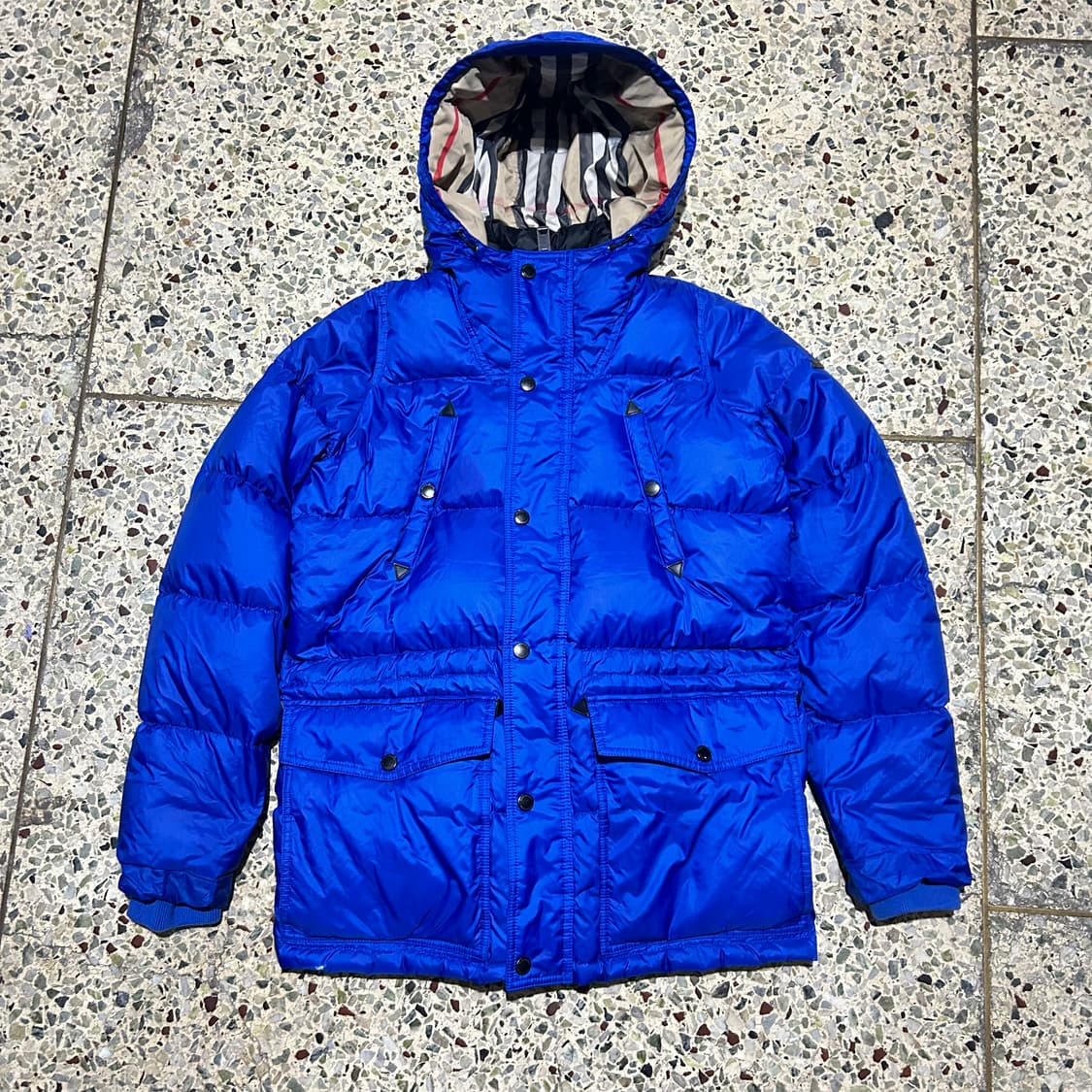 버버리(Burberry)블루 후드 다운 패딩 상품이미지1