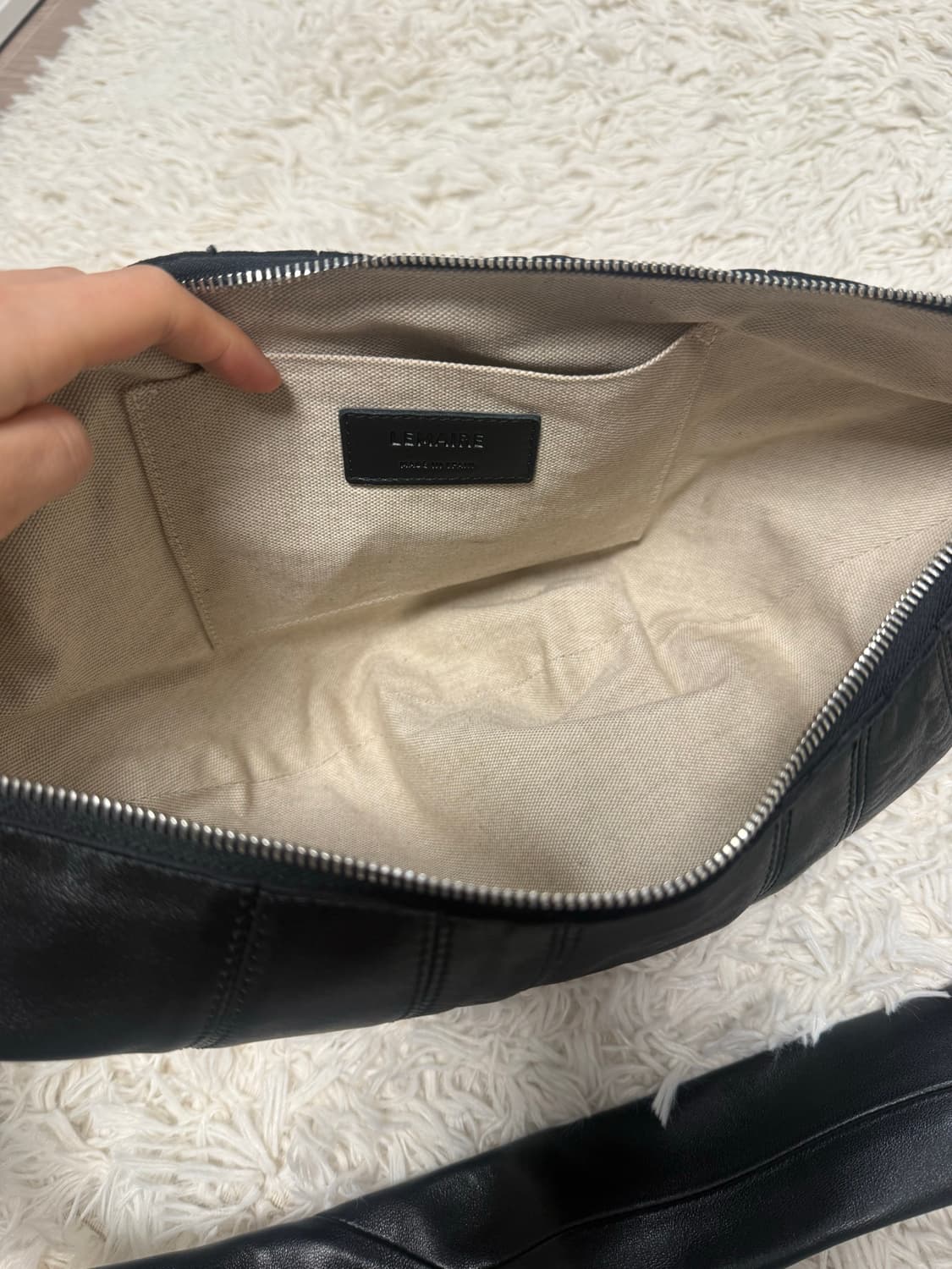 르메르 크루아상백 블랙 미듐 나파레더 상품이미지7