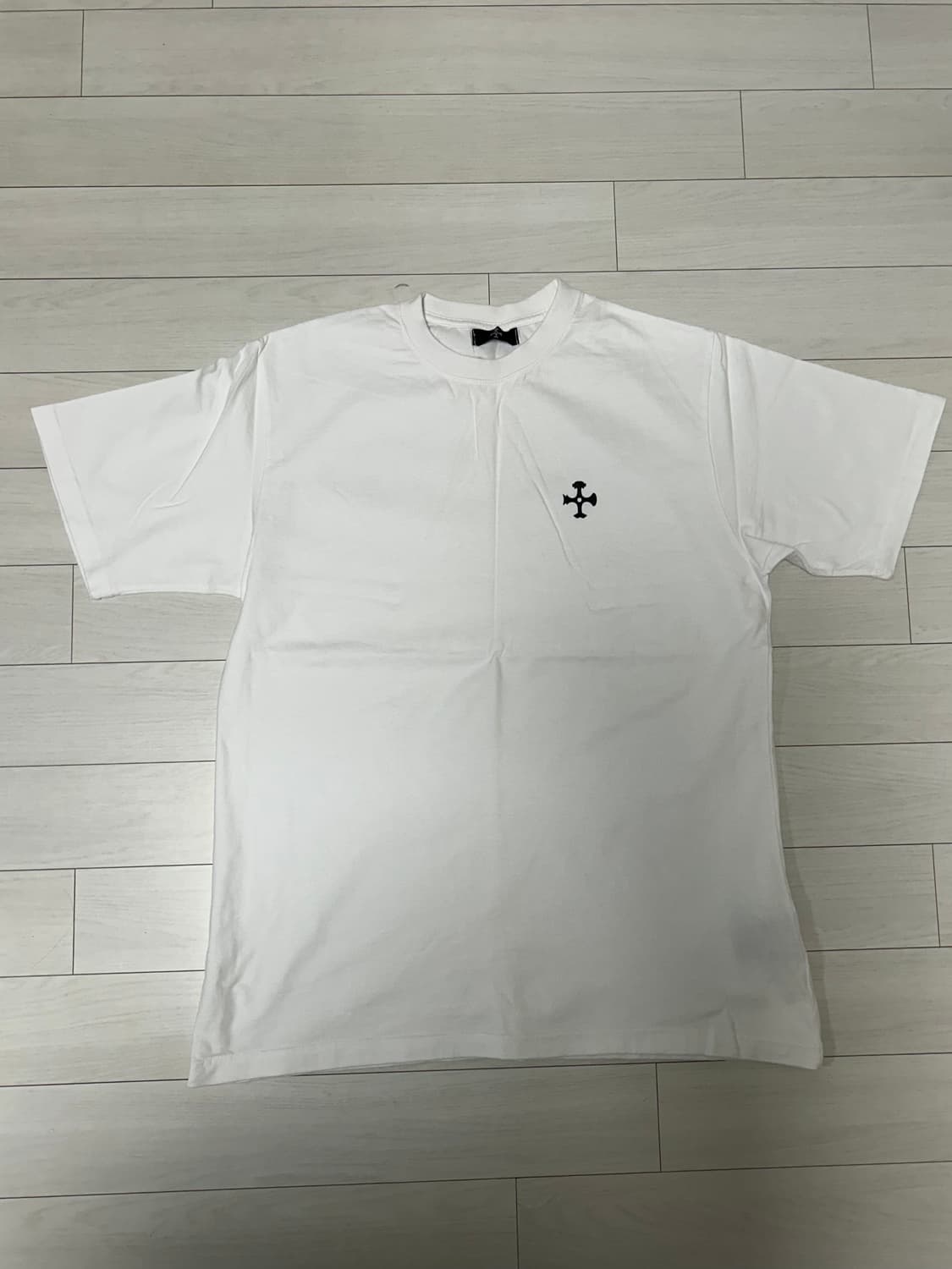 실리카겔 반팔 화이트 2사이즈 상품이미지1