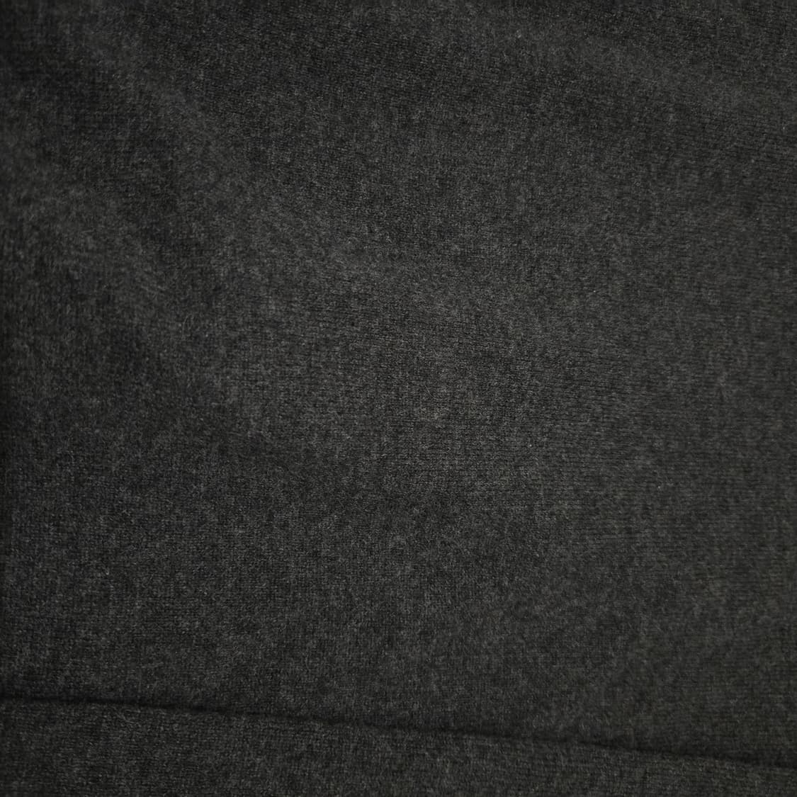 유니클로 캐시미어 V넥 스웨터 다크 그레이 상품이미지3