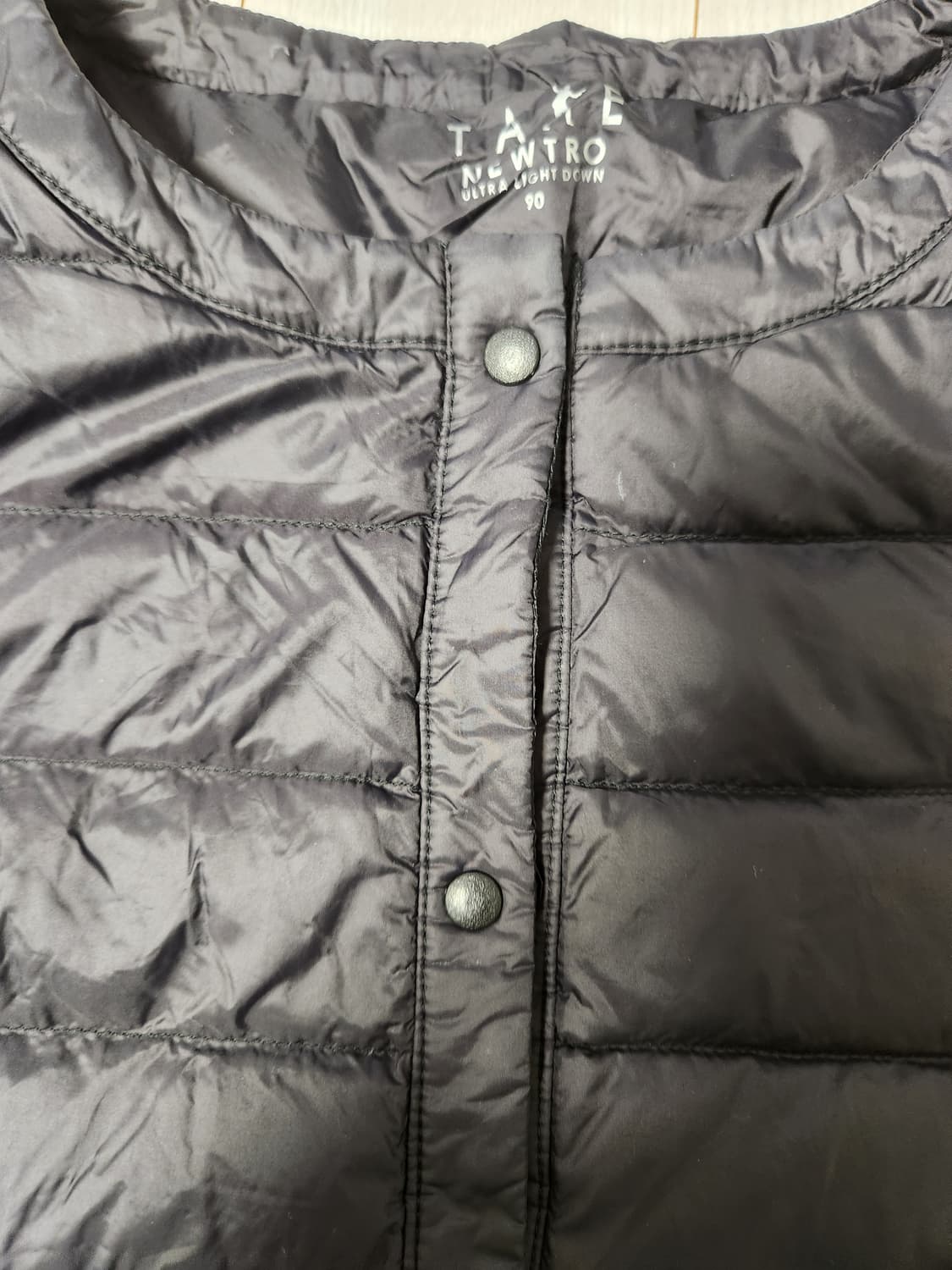 테이트 구스다운 경량 라운드점퍼 사이즈90(s)

구스다운점퍼/남녀공용/ 상품이미지4