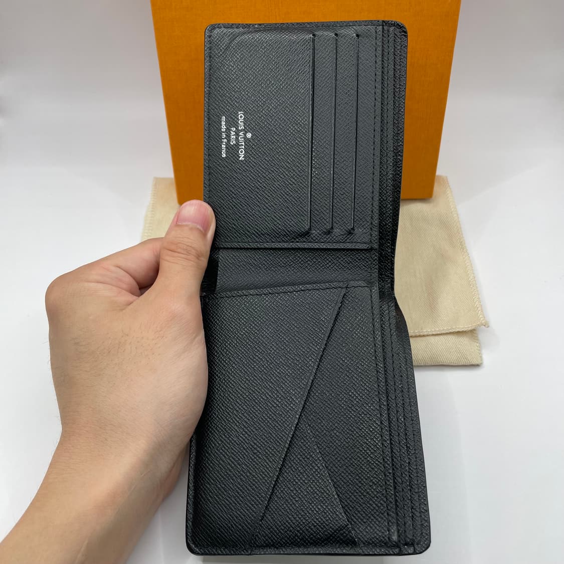 루이비통 에삐 반지갑 블랙 상품이미지5