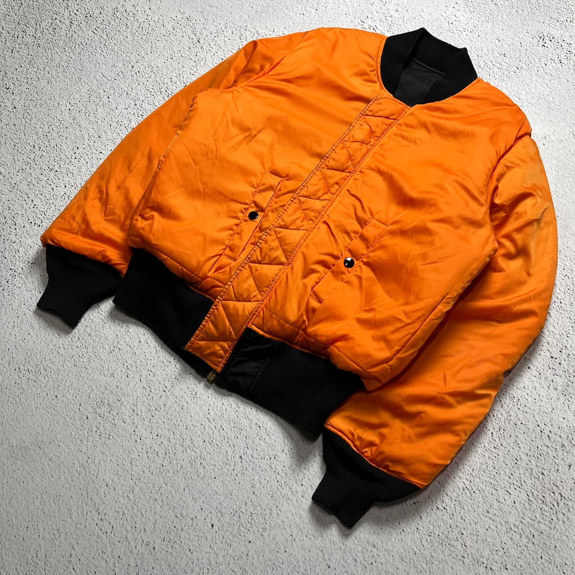 Alpha Industries MA-1 Flight Jacket 상품이미지8