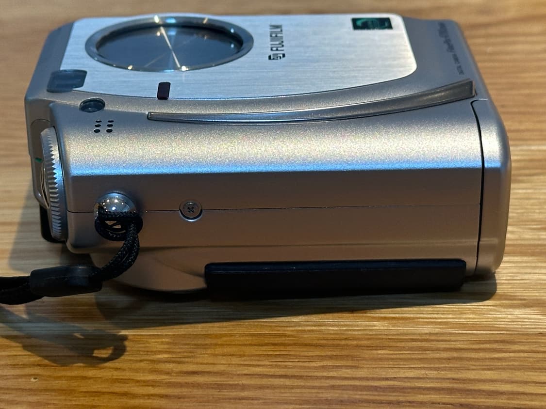 작례 O) 후지필름 파인픽스 4700z 빈티지 디카 상품이미지4