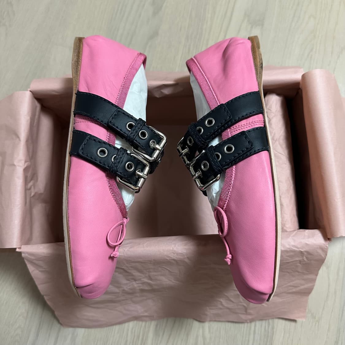 미우미우 발레리나 플랫 핑크 레더 36.5사이즈 / 새상품  상품이미지3