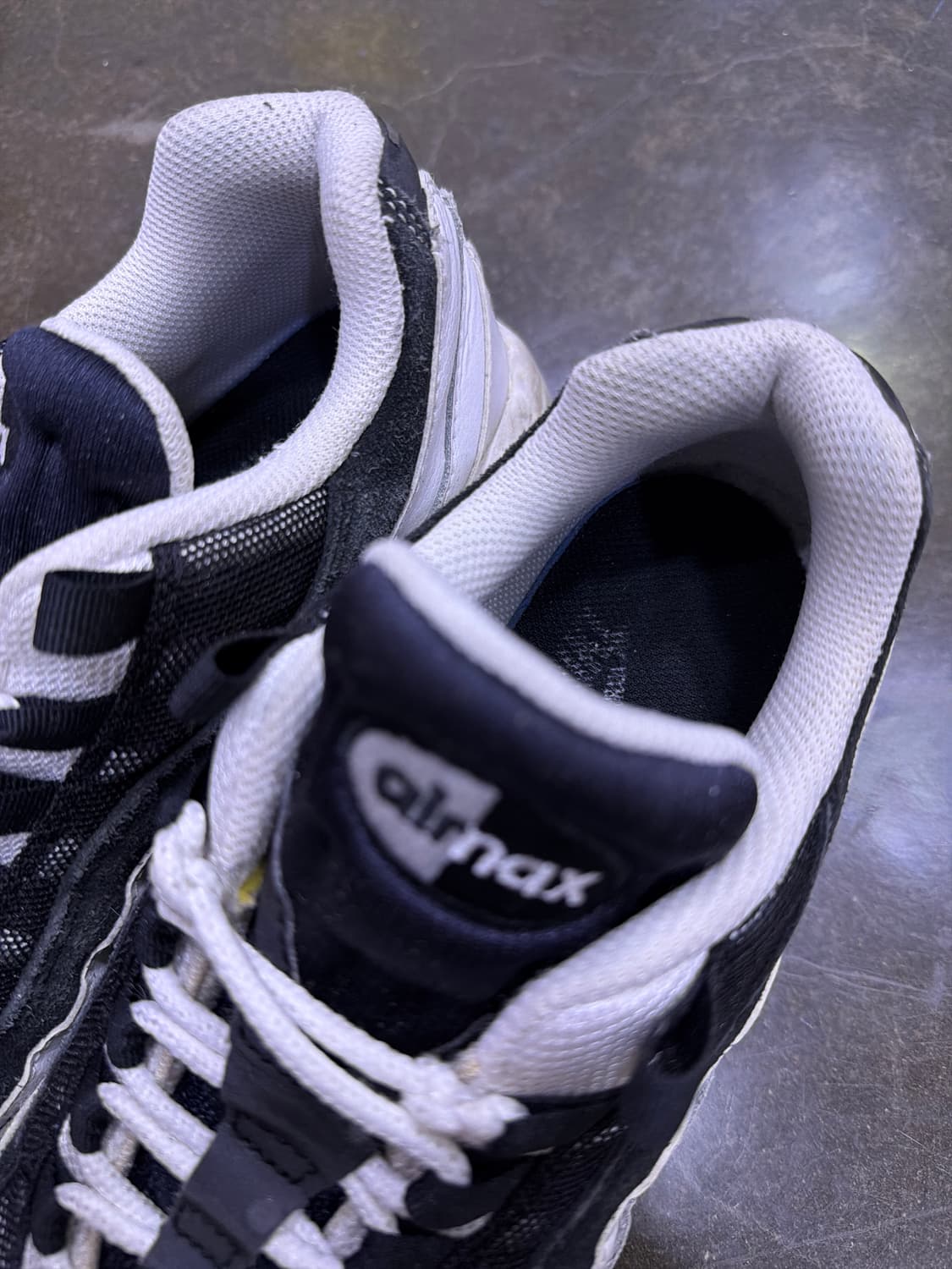 나이키 에어맥스95 에센셜 음양 화이트 블랙 슈즈 260 상품이미지5