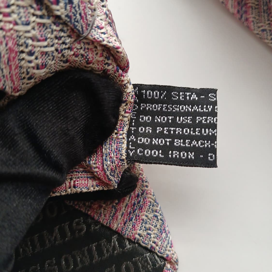 미쏘니 실크 멀티컬러 직조 패턴 넥타이 9.5cm B등급 A18730
 상품이미지10