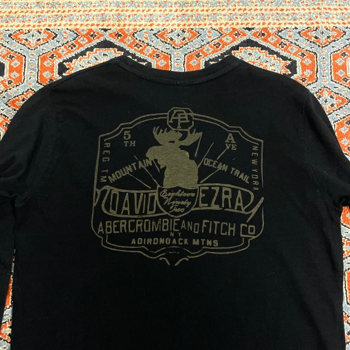 아베크롬비 블랙 백 프린팅 긴팔 티셔츠 여성L 상품이미지4