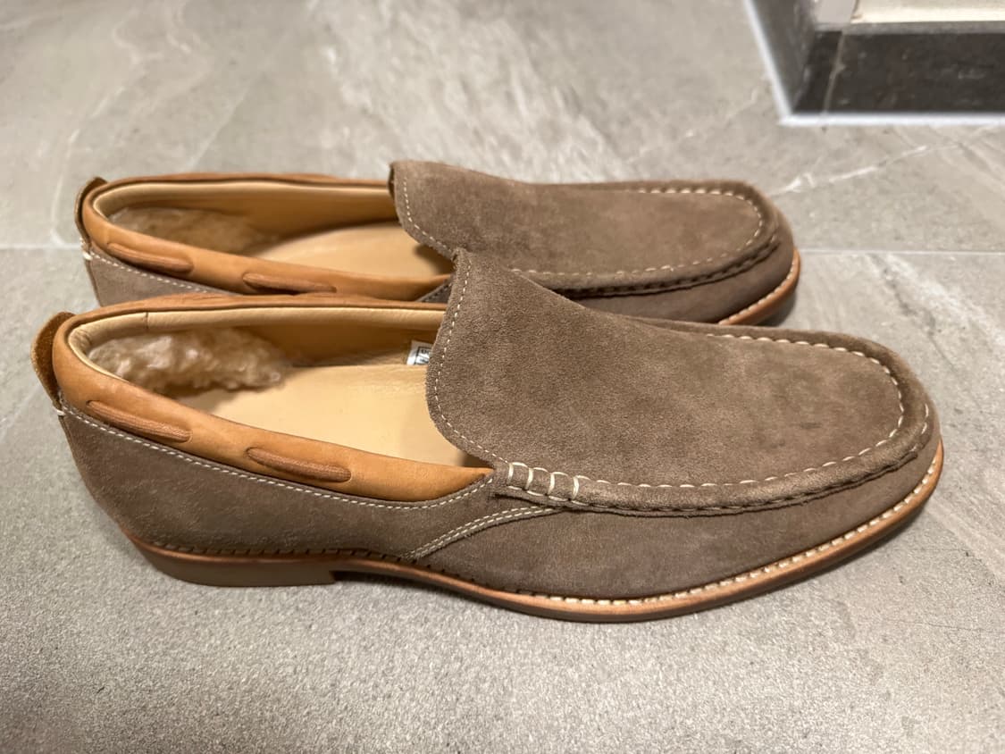 UGG 어그 스웨이드 브라운 로퍼 상품이미지1