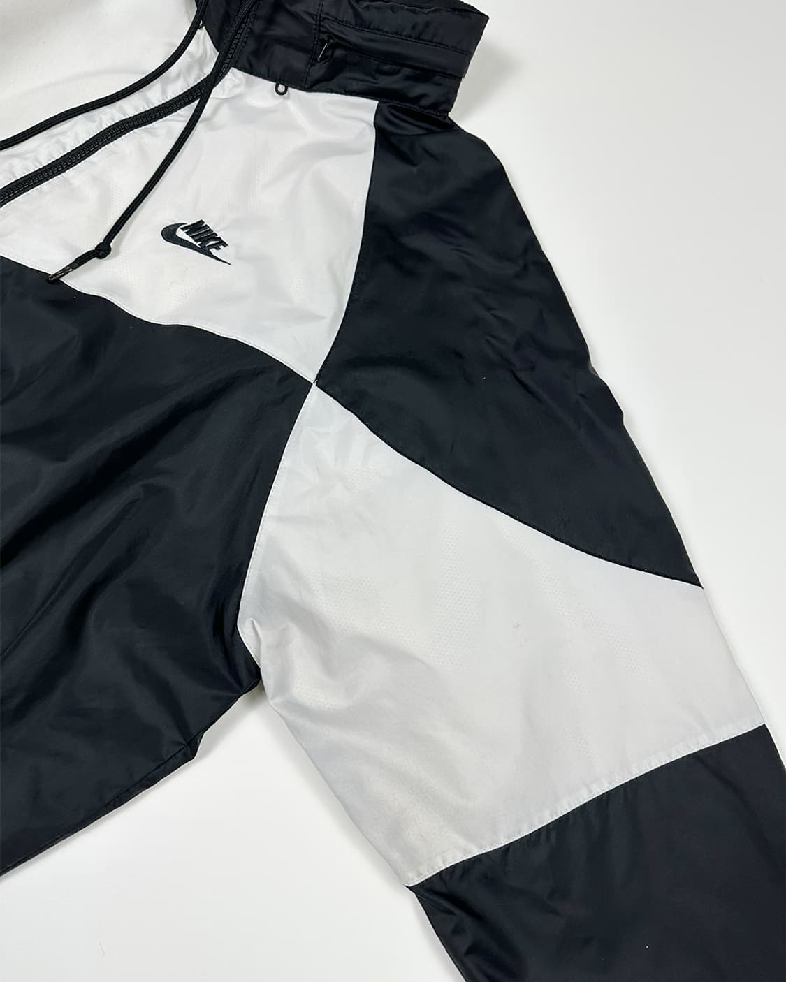 나이키 올드스쿨 범고래 바람막이 상품이미지4