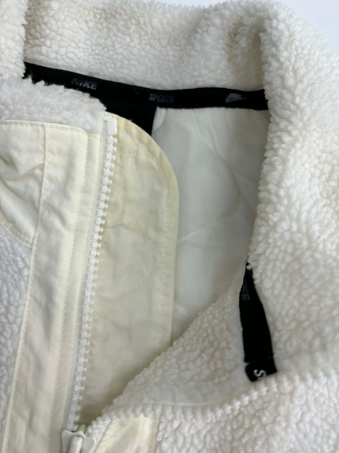 [XL] 나이키 SYN 화이트 플리스 자켓 상품이미지6