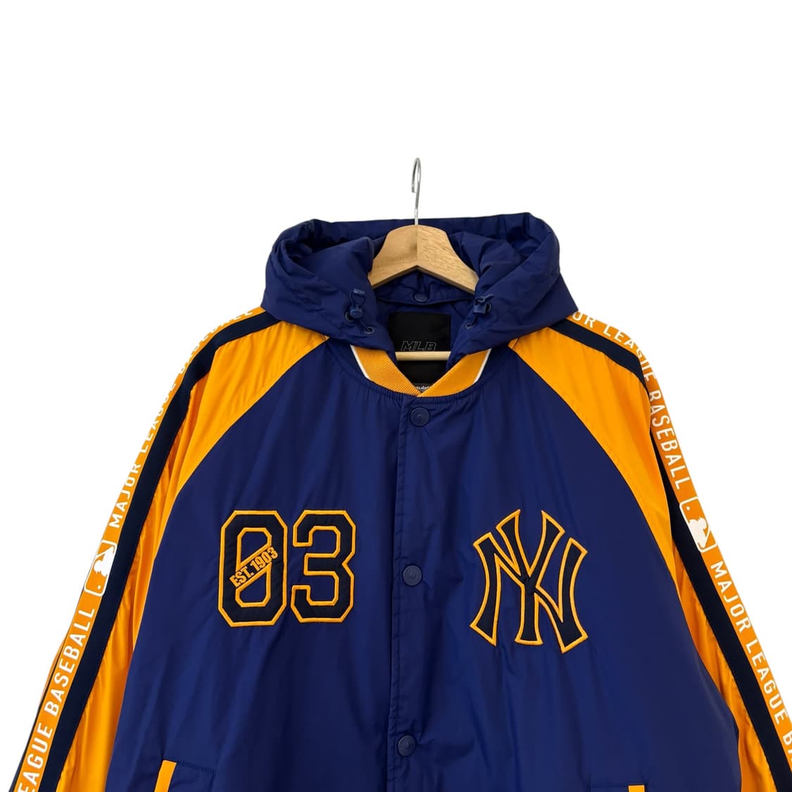 Mlb 뉴욕양키스 레글런 배색 패딩 점퍼 상품이미지2