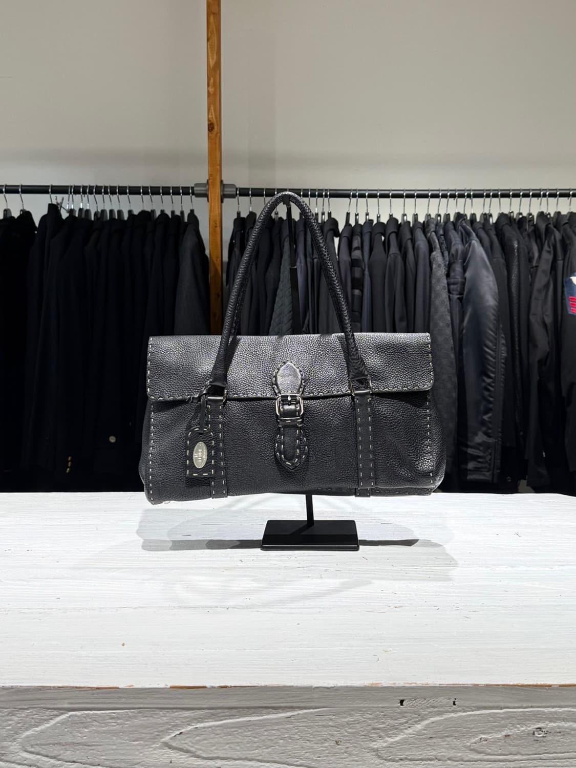 펜디 블랙 셀러리아 린다 토트백 상품이미지1