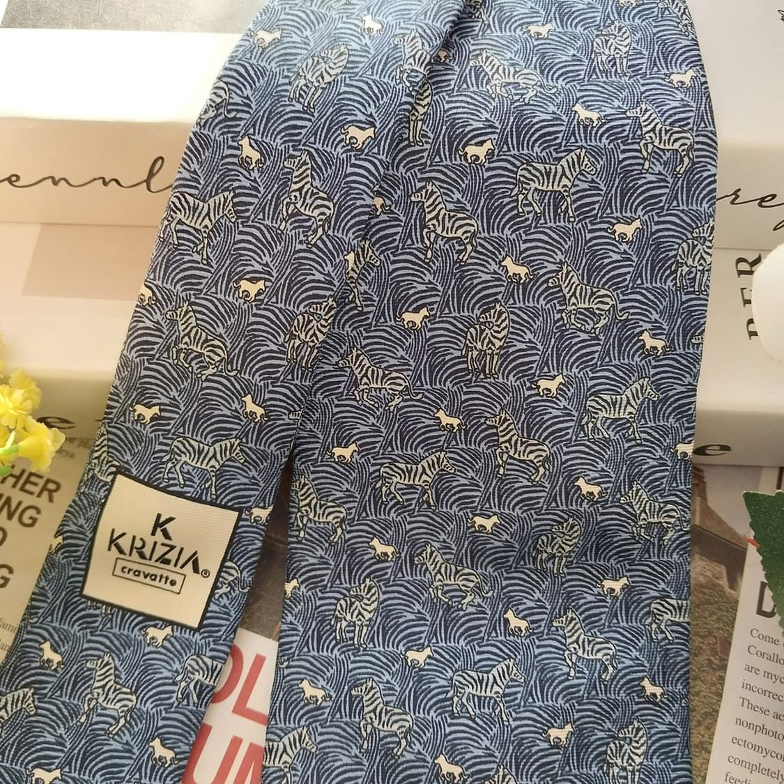 크리지아 실크 블루 얼룩말 패턴 넥타이 9.4cm A+등급 K1328
 상품이미지2