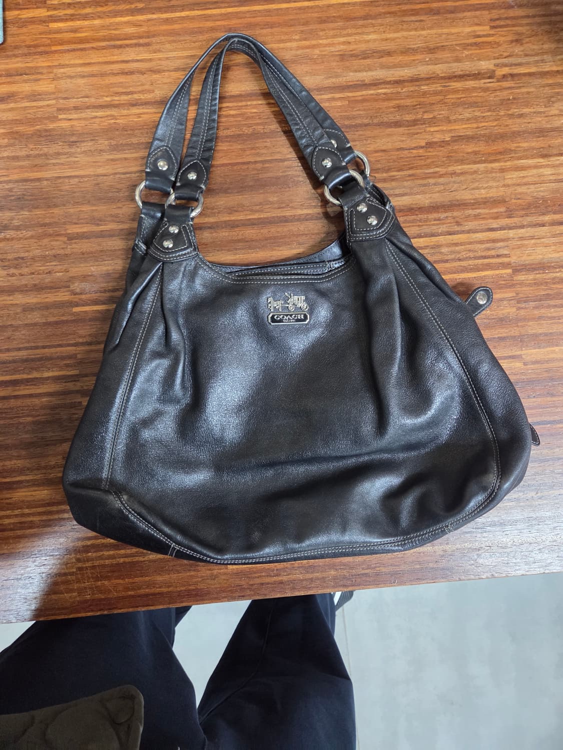 코치 메디슨 가죽 호보백 상품이미지1