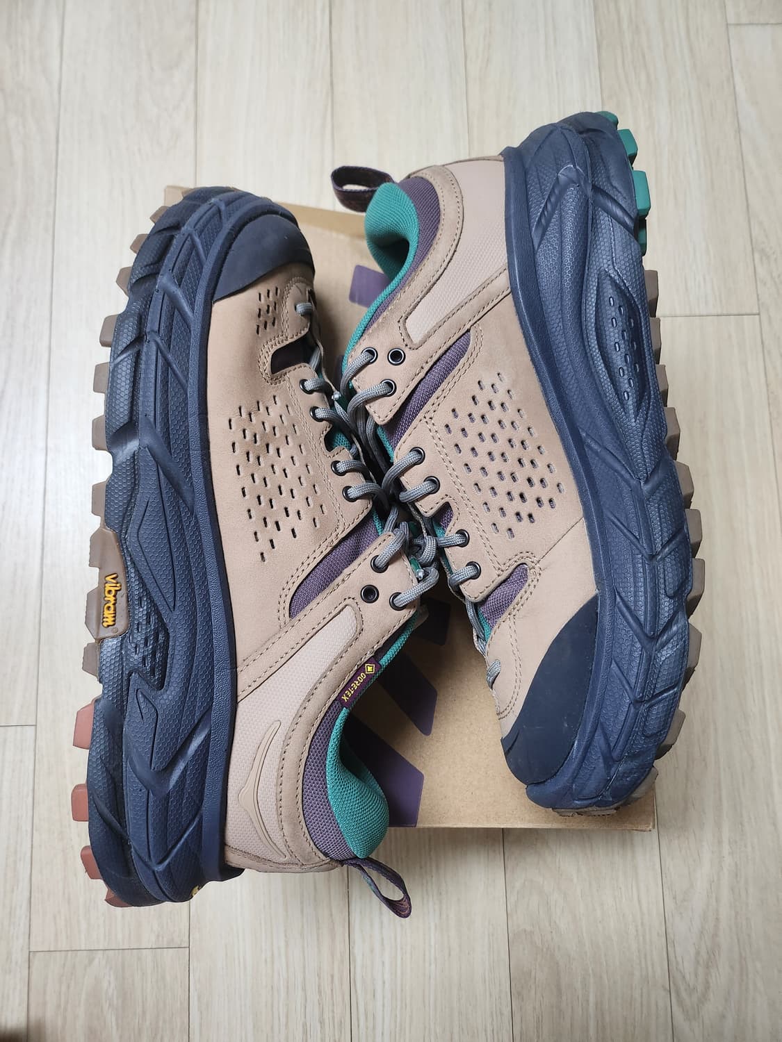 호카 x 보데가 토르 울트라 로우 260 상품이미지7