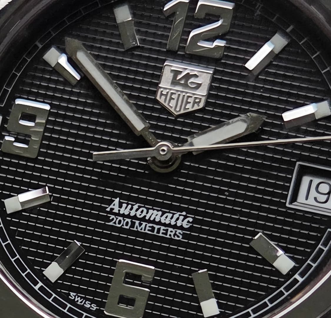 태그호이어 프로페셔널 2000 블랙 와플판 오토매틱 브레이슬릿 ver. 상품이미지2