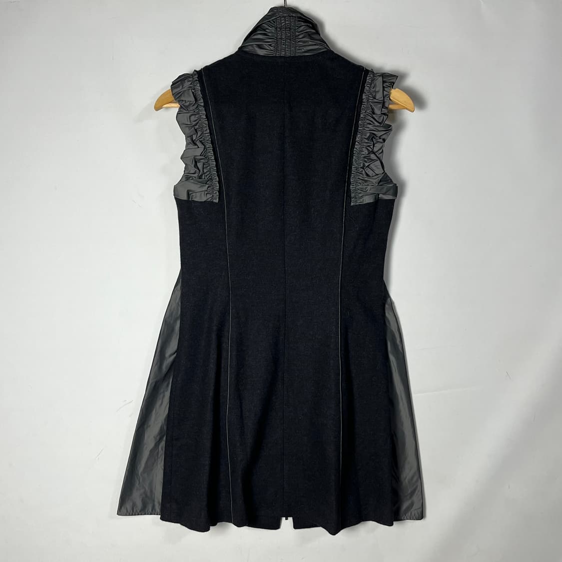 [HIROKO KOSHINO] 히로코코시노 프릴 집업 베스트 원피스 상품이미지2