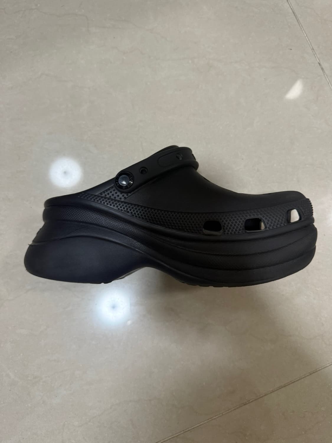 크록스 크러쉬 클로그 블랙 240 상품이미지3