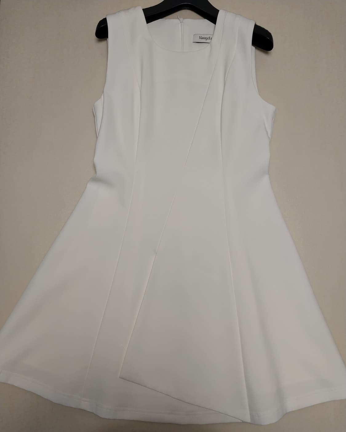 화이트 원피스 상품이미지1