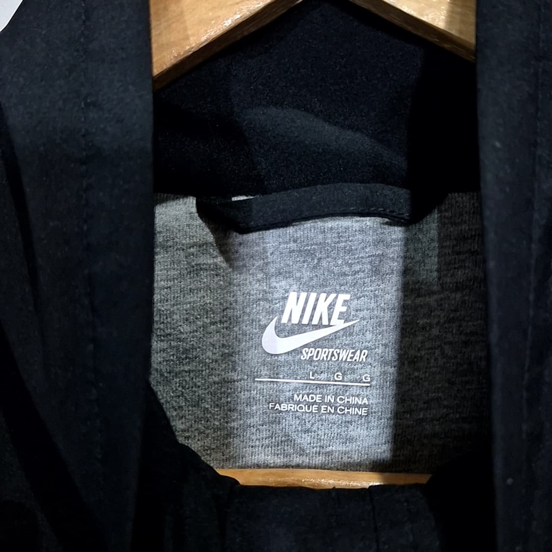 나이키 자수로고 바람막이 상품이미지5