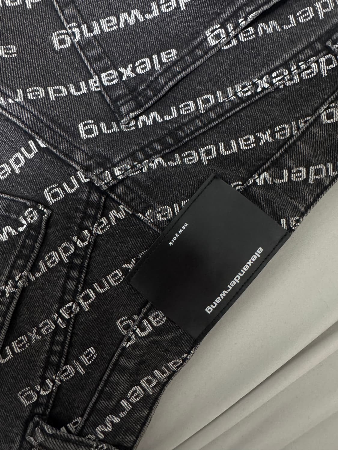 알렉산더왕 로고 바이트 데님 쇼츠  상품이미지5