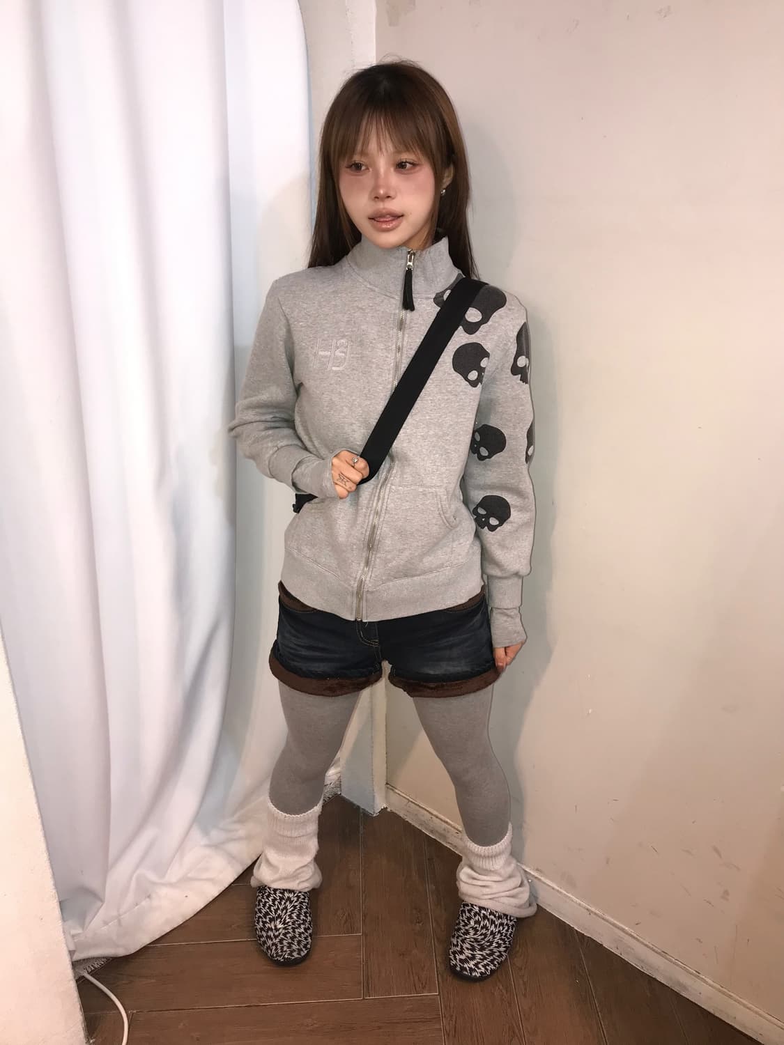 💀하이드로겐 블랙 스컬 포인트 그레이 집업 💀 상품이미지2