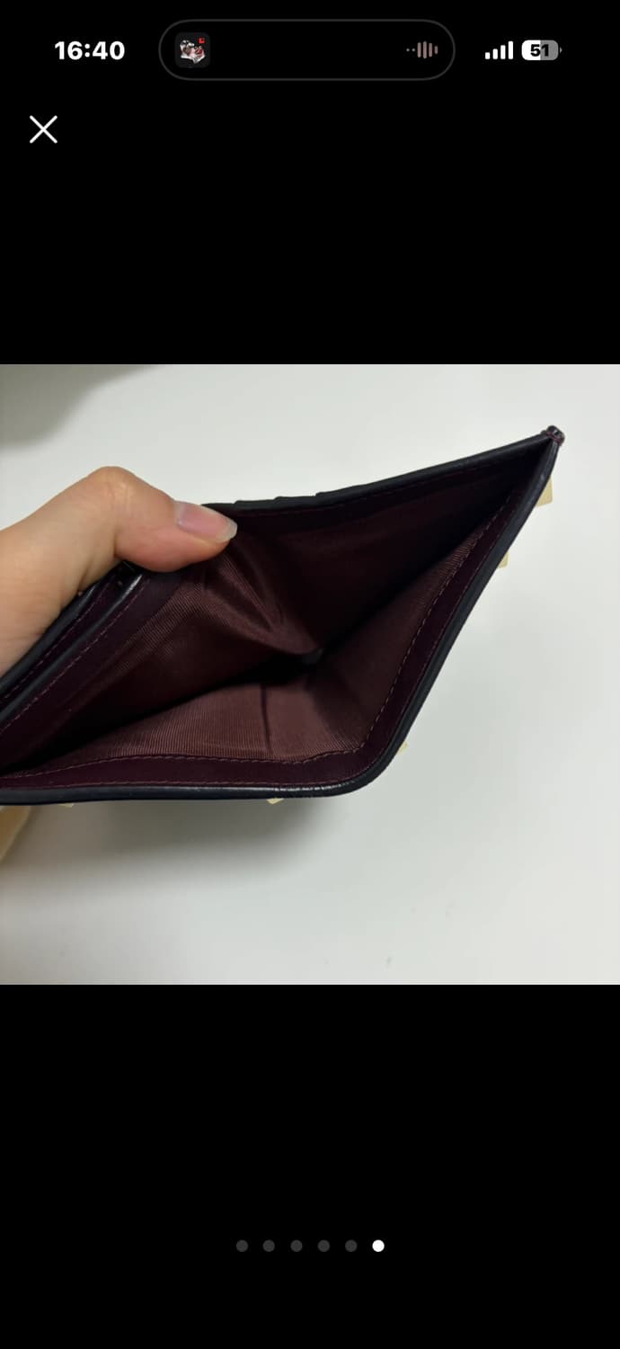 발렌티노 락스터드 반지갑 와인색 상품이미지6