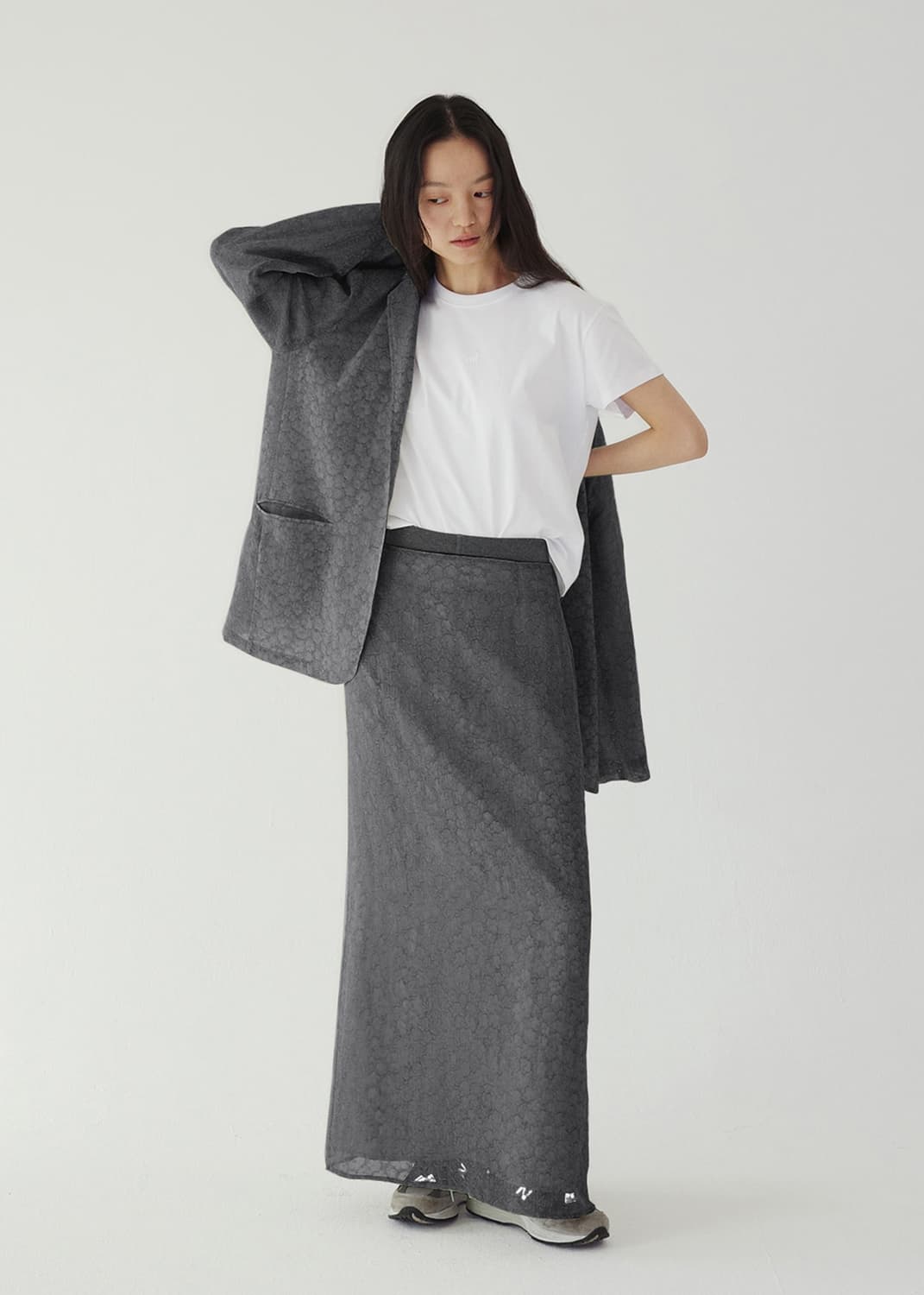 [새상품] hwi baby flower skirt (charcoal) 상품이미지1