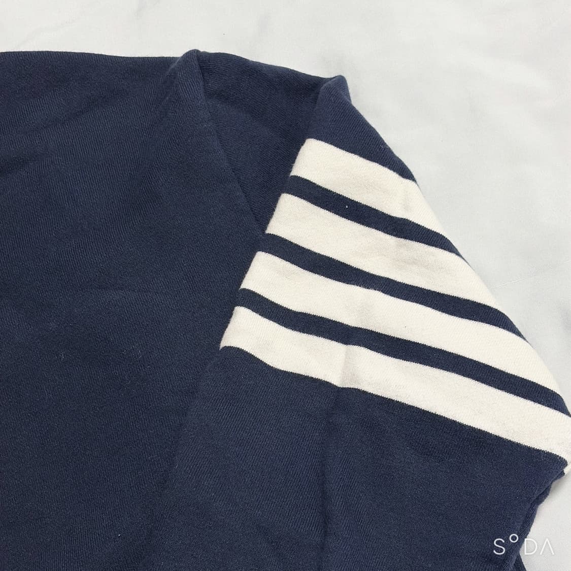 톰브라운 네이비 사선 맨투맨 [4] 상품이미지6