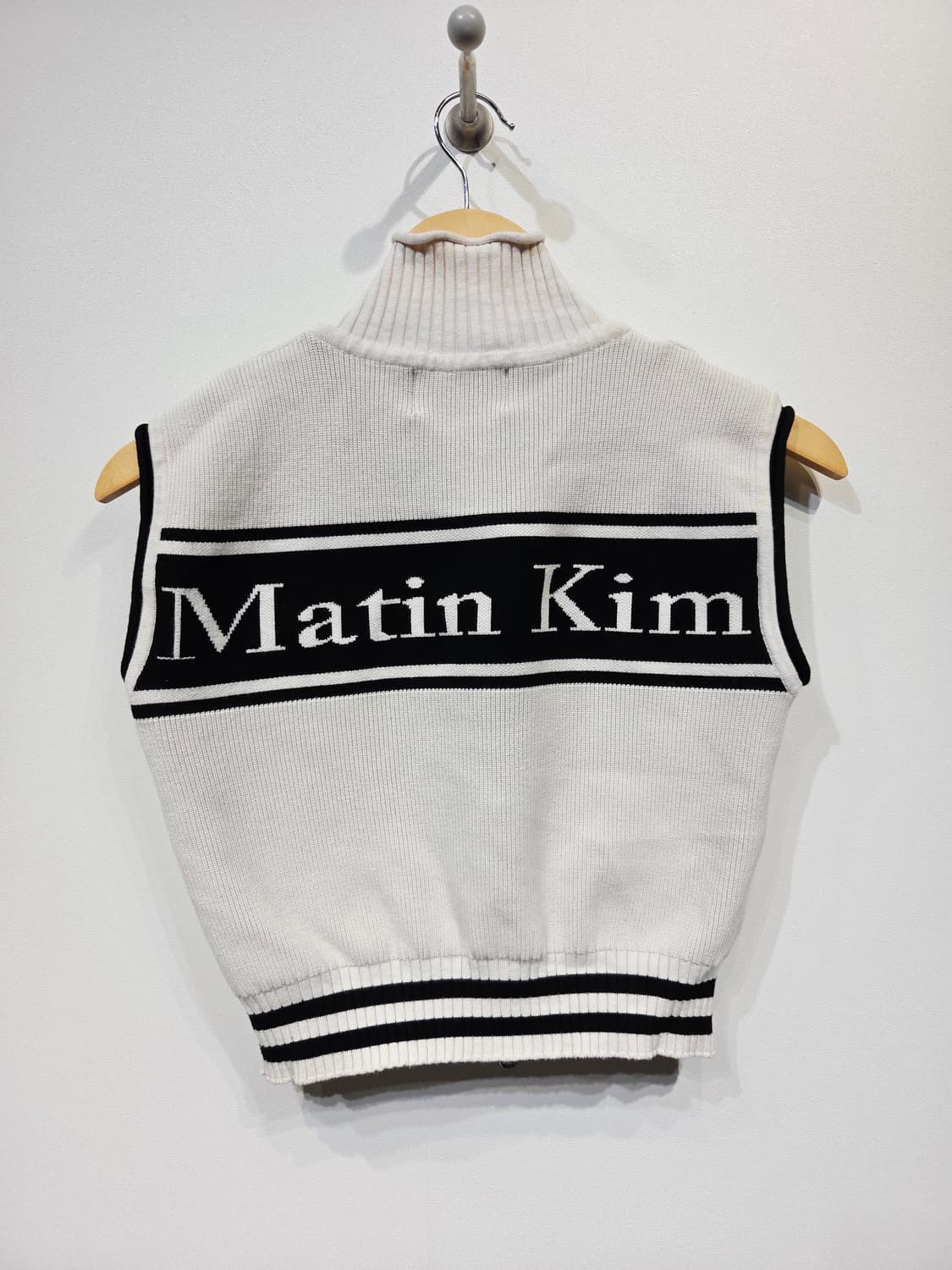 Matin Kim 마뗑킴 스펠 포인트 집업 니트 베스트 상품이미지5