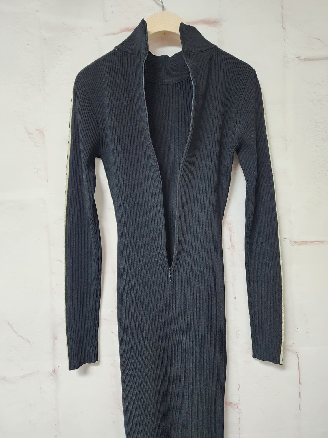 마이클코어스 립 니트 원피스
 상품이미지7