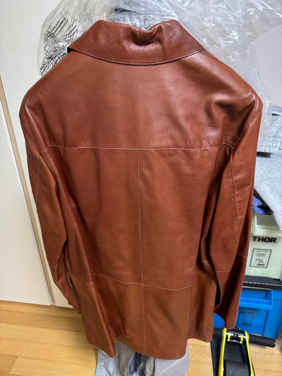 아워레가시 x 아르마니 토로 가죽코트 미친 가격에 판매합니다! 상품이미지6