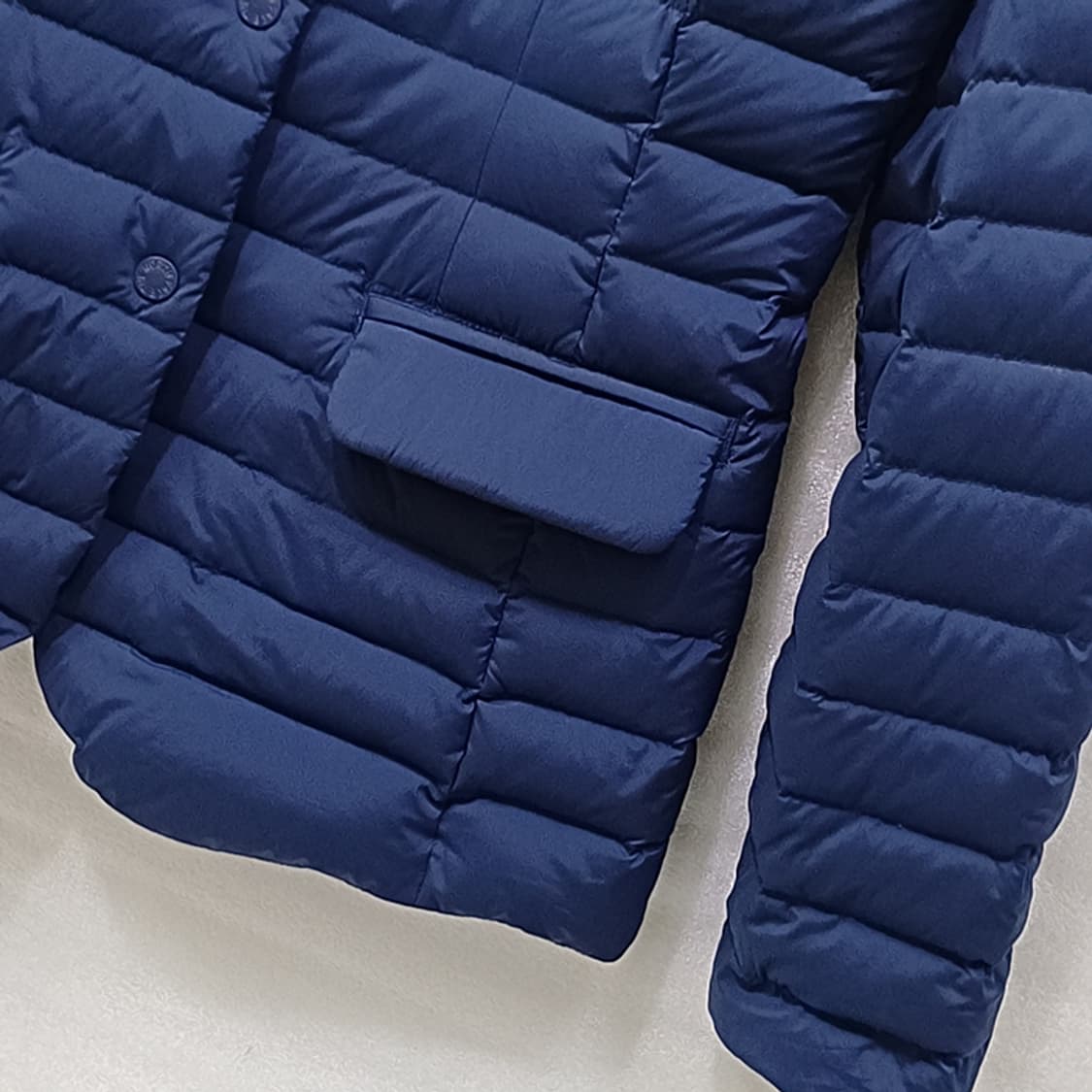 노스페이스 구스 다운 경량 패딩 자켓 여성 M 발수가공 사랑봉봉 상품이미지6