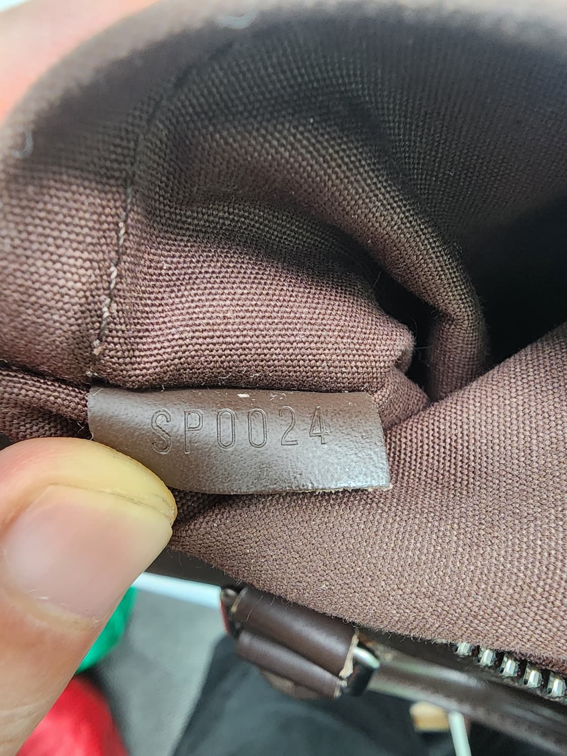 LOUIS VUITTON 루이비통 에삐 스피디 25 토트백 상품이미지10