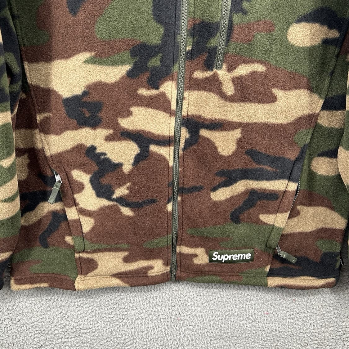 22FW 슈프림 폴라텍 집 자켓 우드랜드 카모 상품이미지7