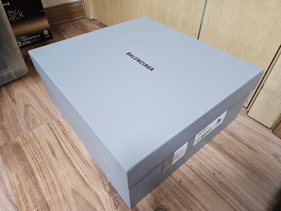 발렌시아가 컴벳 스트라이크 부츠 42 사이즈 상품이미지7