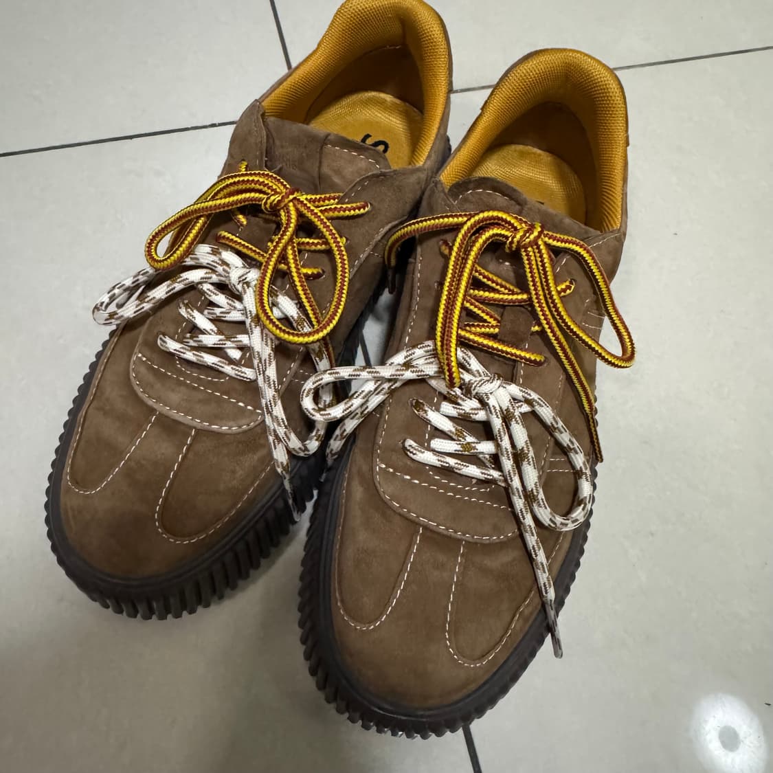 슈콤마보니 운동화 (250mm) 상품이미지2