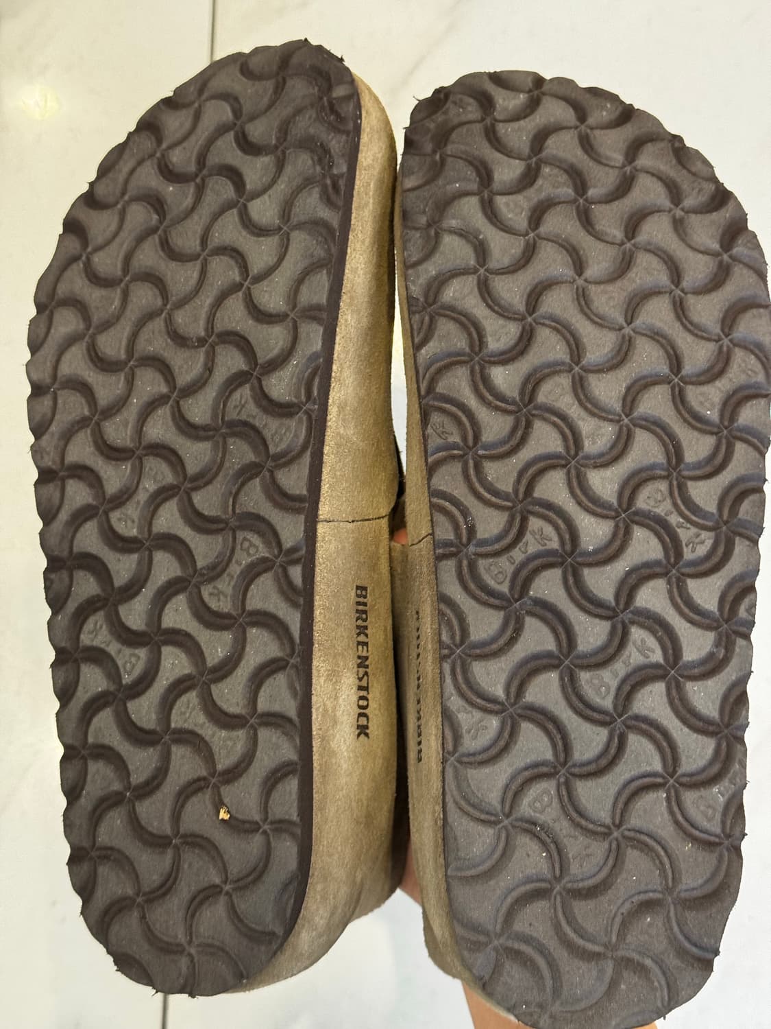 버켄스탁 런던 스웨이드 Taupe 38 (245) 사이즈 상품이미지5