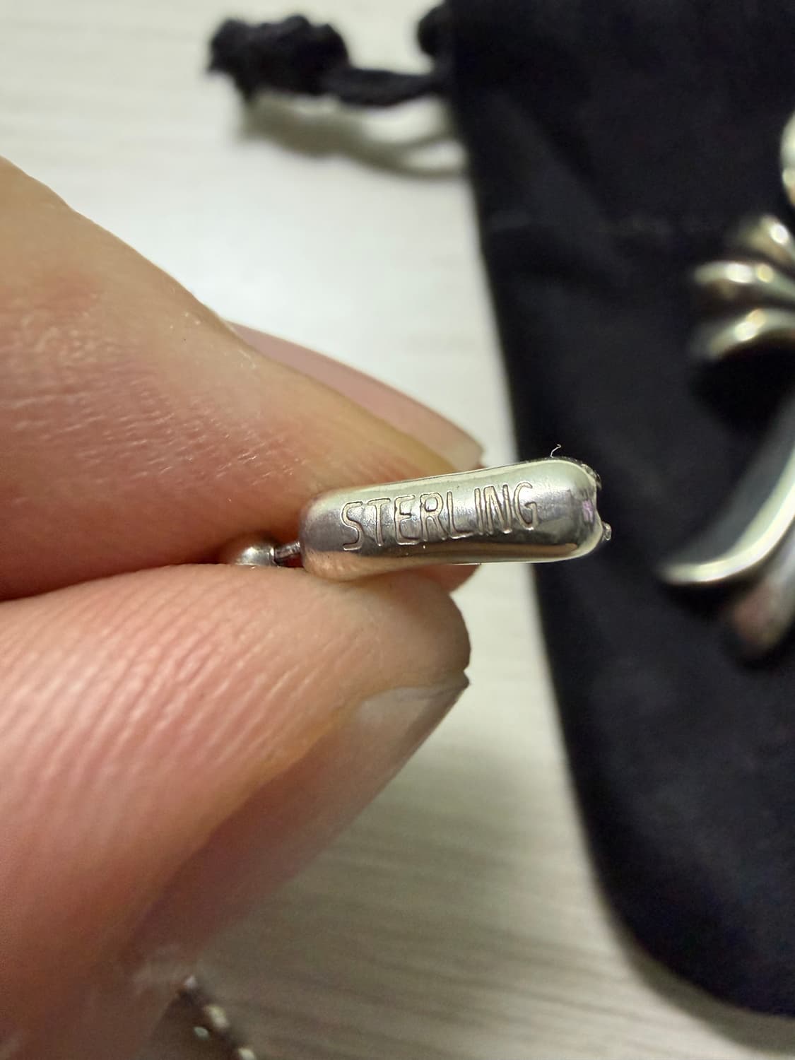 크롬하츠 스몰 크로스 위드 베일 볼체인 상품이미지10