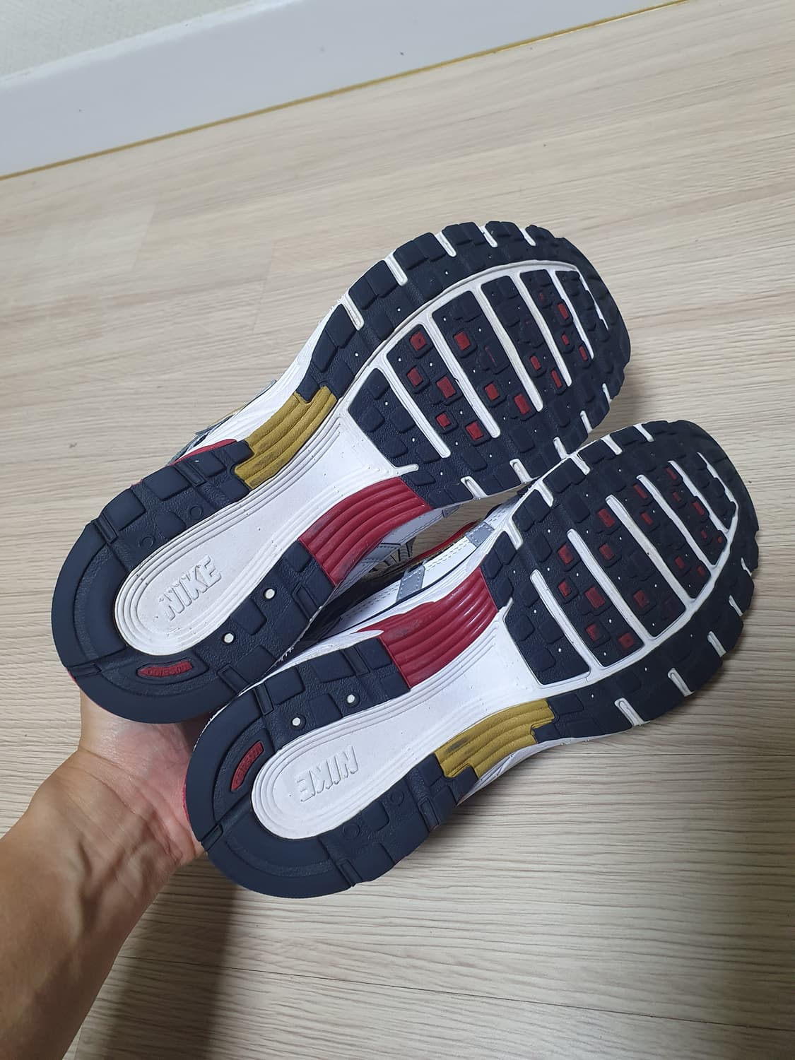 나이키 P-6000 실버 레드 운동화 245 상품이미지7