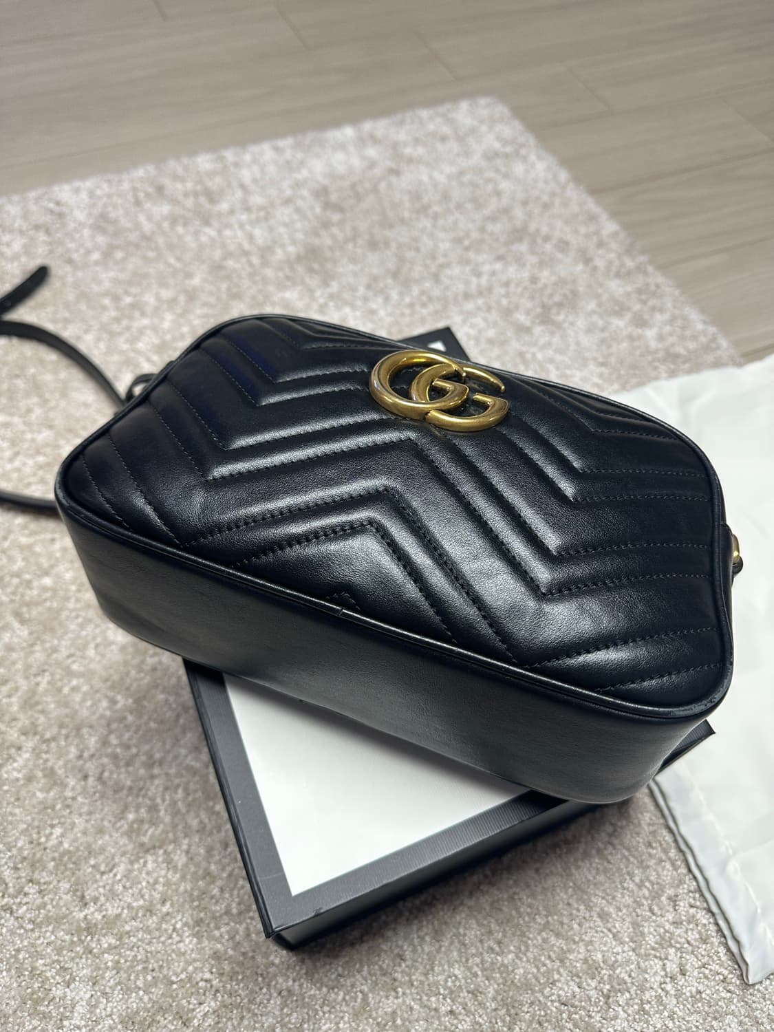 구찌 마틀라세 스몰 판매합니다 상품이미지2