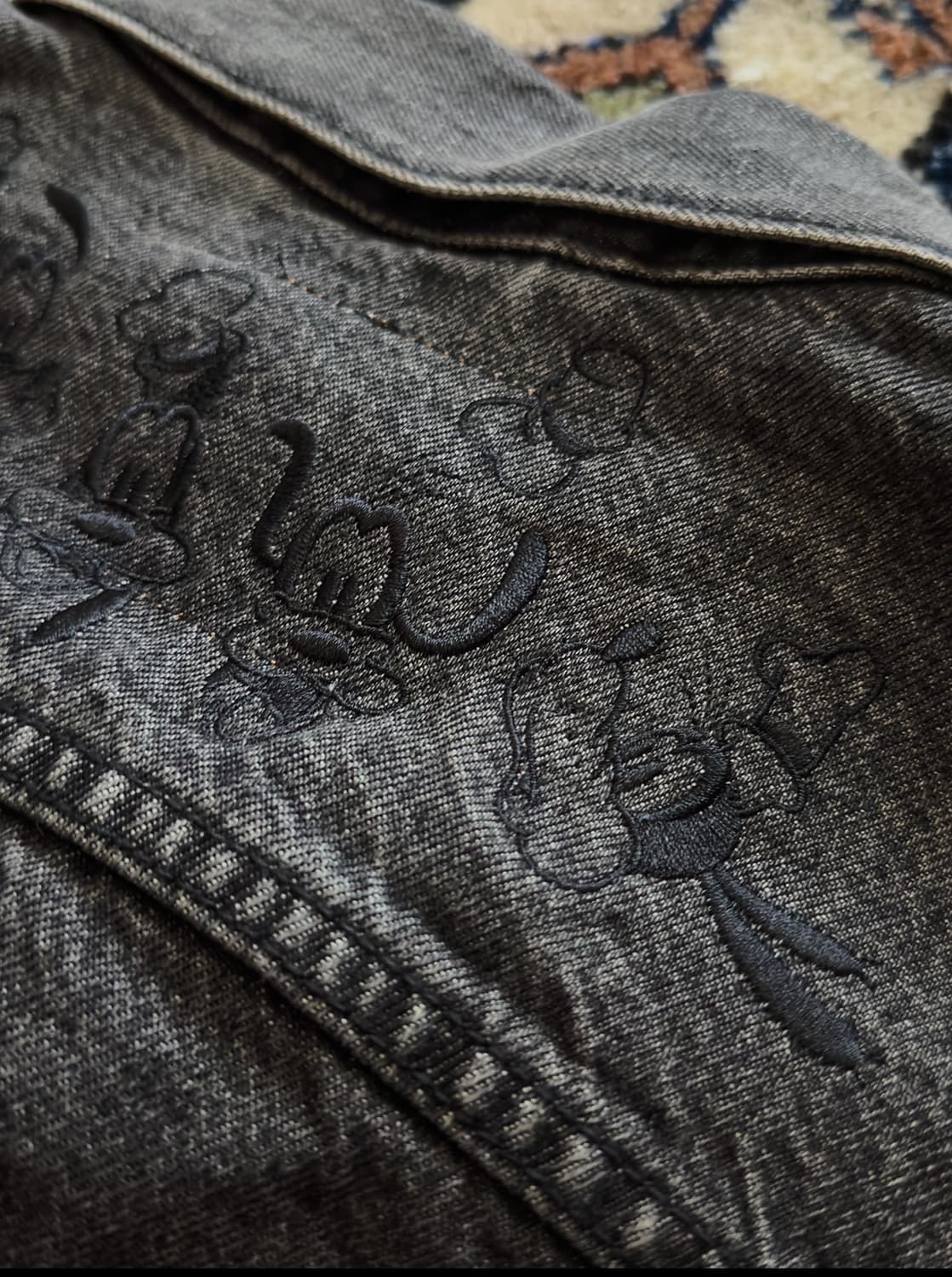 Levi's x Disney 컬렉션 흑청 데님 트러커 자켓 상품이미지8