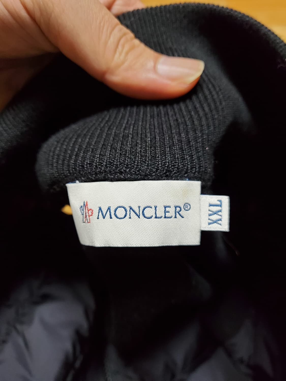몽클레어 남성 경량 패딩 조끼 XXL 상품이미지3