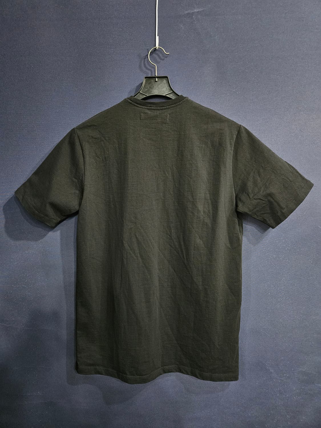 플라스틱 프로덕트 자수로고 블랙 남성 오버핏 90~95 반팔티  상품이미지2