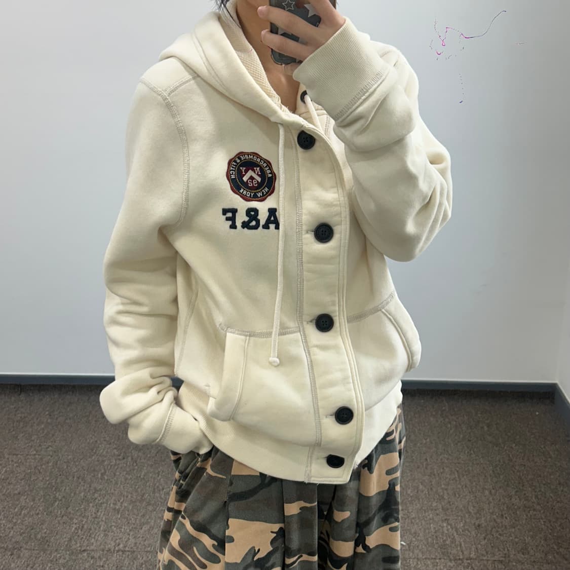 Abercrombie 아베크롬비 버튼업 아이보리 기모 후드집업 상품이미지2