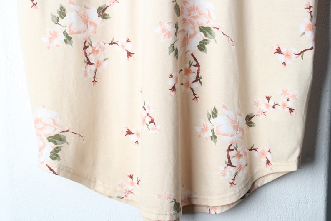 W(L-XL) 홀리스터 반팔 티셔츠 새상품 플라워 베이지-H32444 상품이미지4